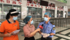 市場監管局對開平復學學校食堂進行“一監到底”網絡直播檢查