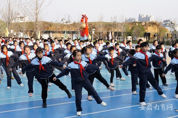 安徽池州市推動五禽戲進校園