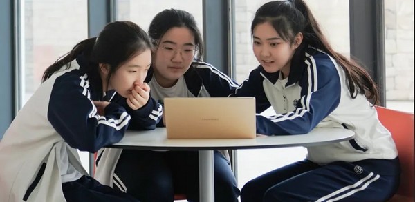 佳蓮學校家長會：家校協力，共繪同心圓