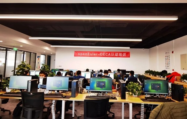 操作系統發行廠商唯一！統信軟件成為openEuler人才評定合作伙伴