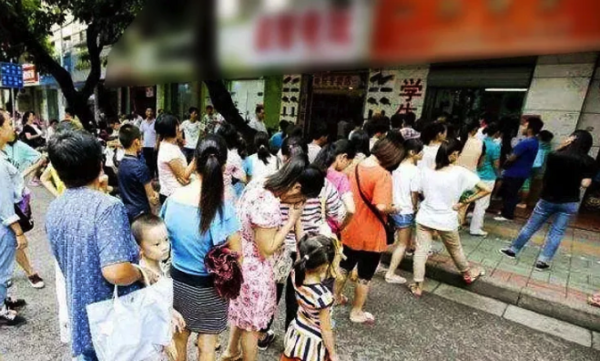 重新訂校服勢在必行！欽家智能征訂系統省時省力