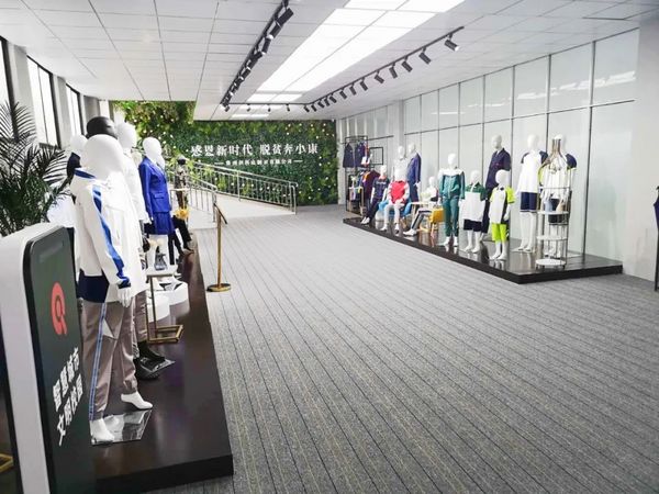 再添喜報！欽家智能校服安全平臺助力貴州伊科達成功中標貴陽市民族中學校服招標！