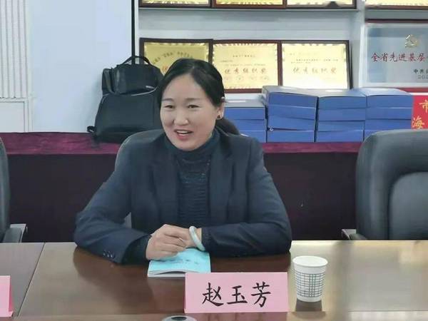 运城市智慧教育示范区融合应用项目专家团莅临海仓学校调研指导