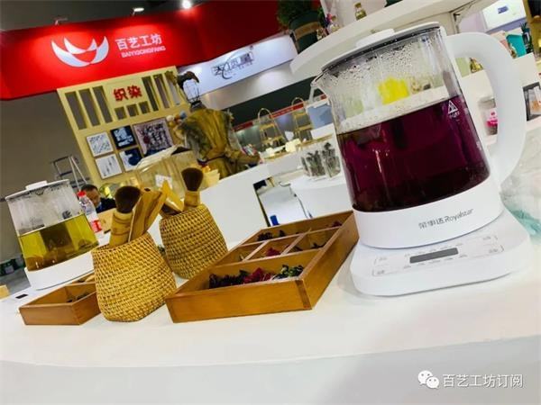 非遺特色勞動實踐教育品牌百藝工坊攜新品亮相第78屆中國教育裝備展