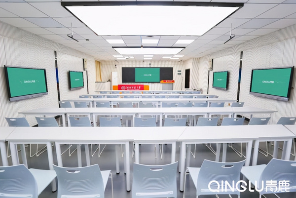 湖南师范大学的智慧教室赋能师范人才培养