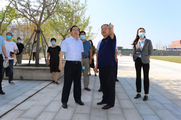 河南省教育廳二級巡視員李培俊到高校檢查開學準備工作