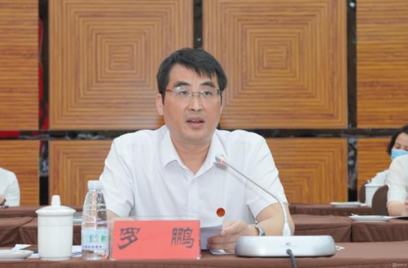 贵州医科大学与黔西南州人民医院举行教学医院签约揭牌仪式