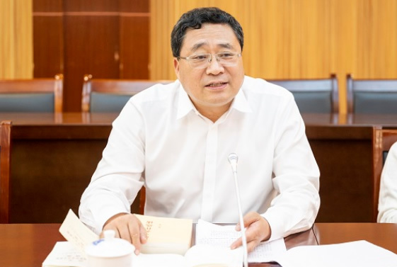 豫章師范學院召開2023年第七次黨委理論學習中心組學習會
