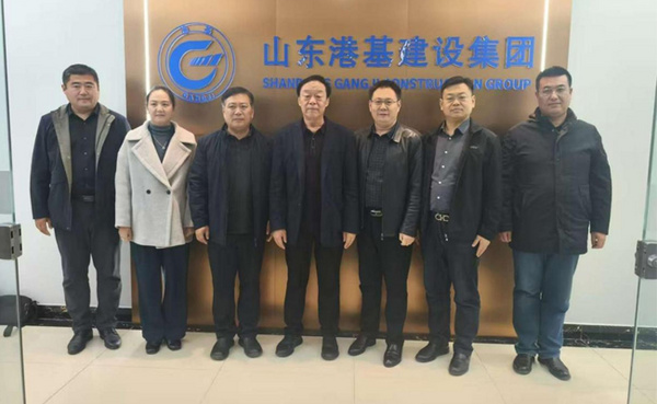 湖北省政府與三大石油公司共建長江大學