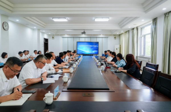钢铁“智”变：校企联手破解“卡脖子”难题——辽宁科技学院与中国钢研共育“红色钢铁”新人才