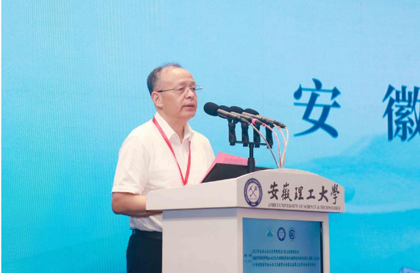 安徽理工大學成功舉辦2025年全國公共衛生學院院長/系主任聯席會議