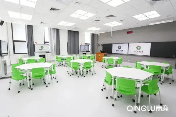 課堂刮起“科技風”！北京理工大學“智慧教室”了解一下