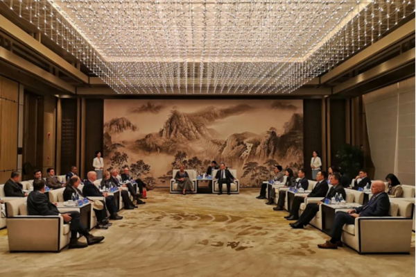 第十八屆江蘇中小學校長國際交流與協作會在徐州盛大舉行