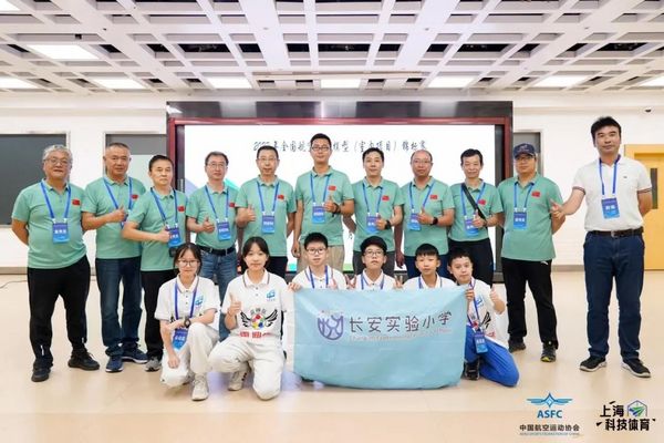東莞少年勇奪全國無人機足球錦標賽冠軍，全體入選國家隊