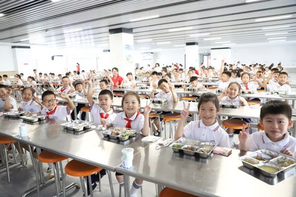 覆蓋率99%！青島城陽中小學食堂承載起“大民生”