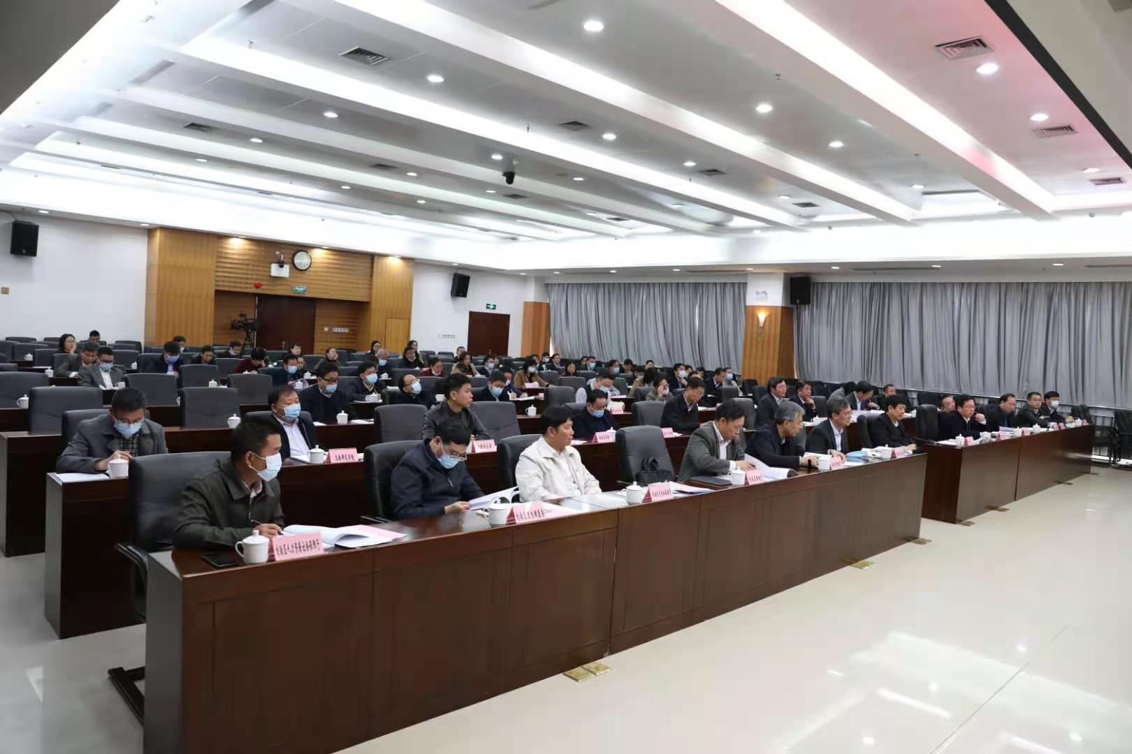 广西壮族自治区研究生教育工作会议在南宁召开